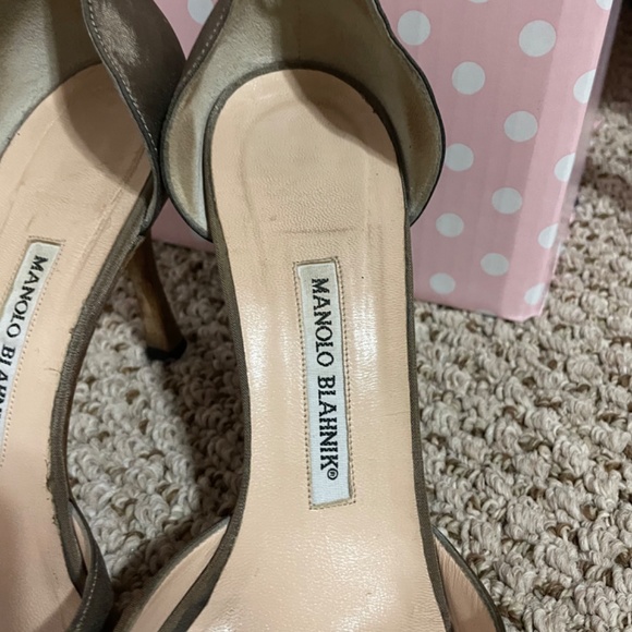 Manolo Blahnik Sedaraby D'Orsay Pump (38.5) - Picture 2 of 6